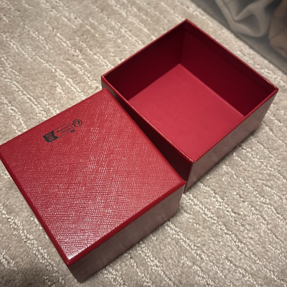 CARTIER Gift Box - Picture 3 of 3